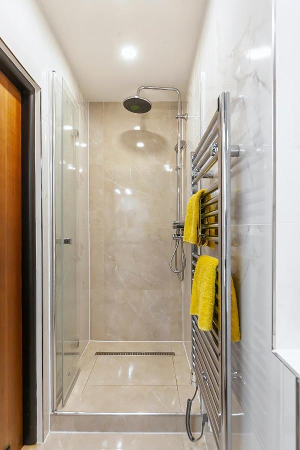 Popular Location / Street View / 4 Ppl / Netflix Apartman Prága Kültér fotó
