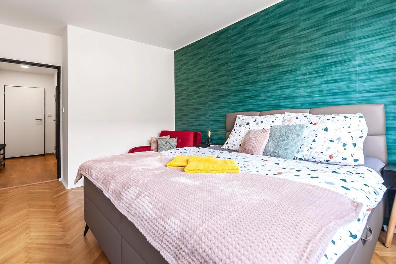 Popular Location / Street View / 4 Ppl / Netflix Apartman Prága Kültér fotó